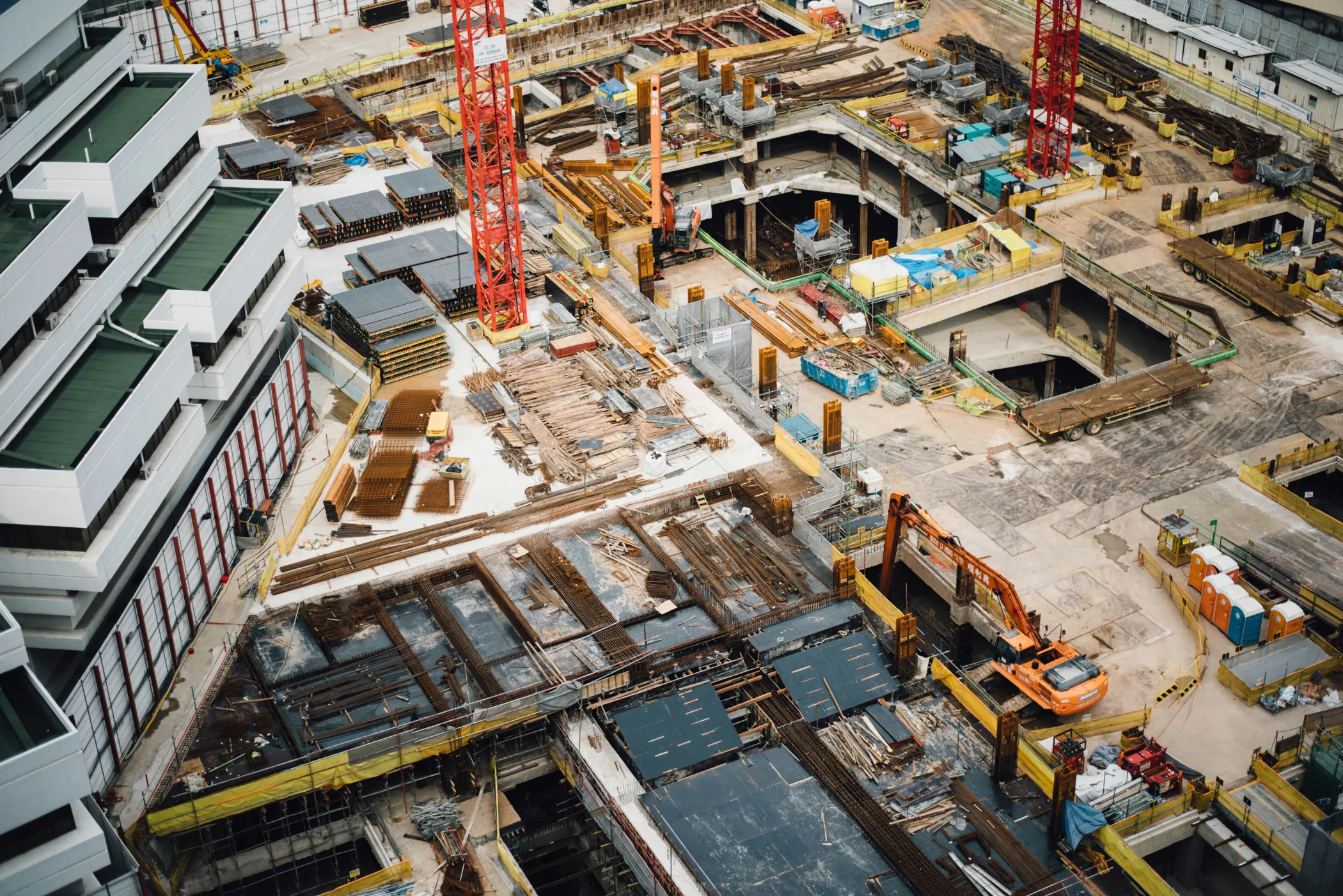 Aerial documentation of an active construction site from a repeatable flight path